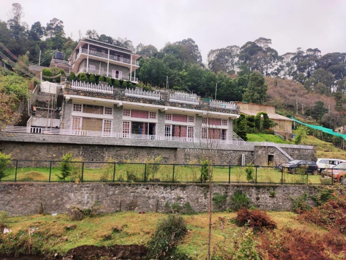 Status Hillpark Hotel Kodaikanal Exterior photo